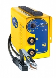 Svářečka - invertor Gysmi 130 P + sv.kabely + plastový box